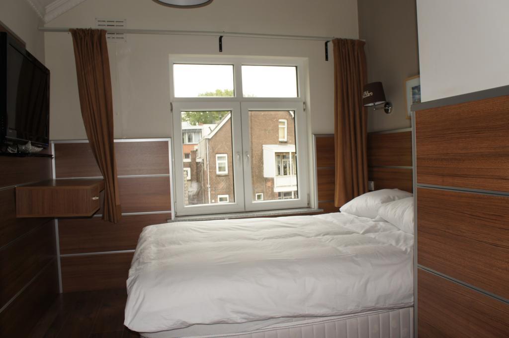 Hotel Erasmus Rotterdam Room photo